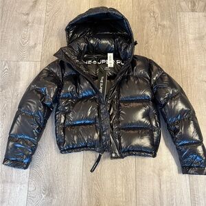 NWT Aritzia Superpuff Shorty High Gloss Black 2XS - MSRP $250